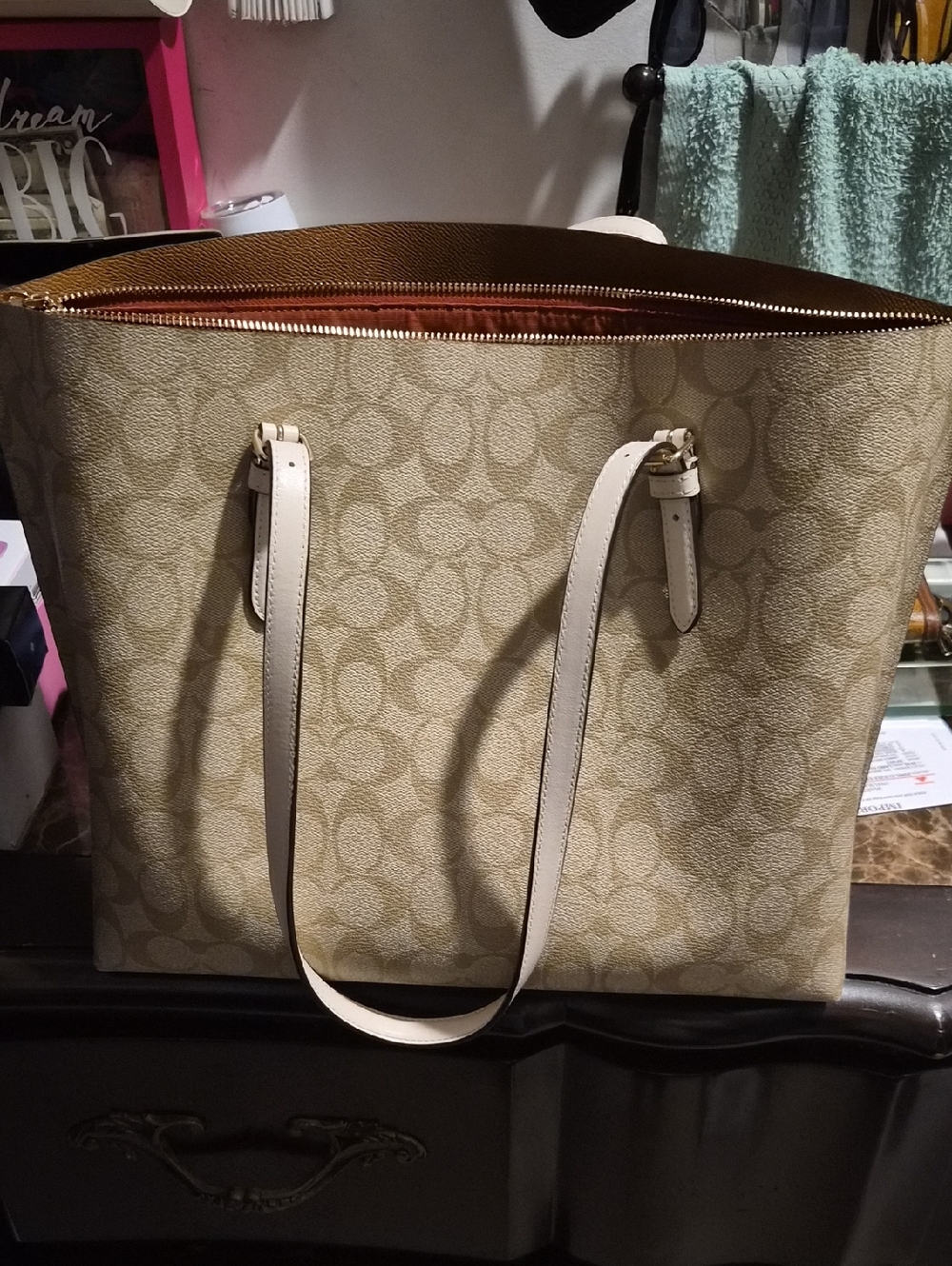 Coach Signature Canvas Tote in Beige with Chalk Straps